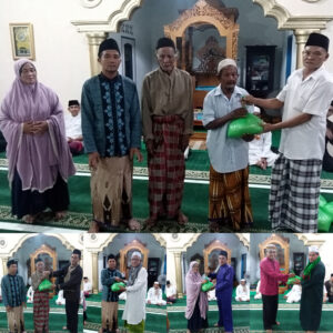 Kegaiatan safari jum'at sekaligus Asn berbagi di masjid Al-Munawarah Desa Limau manis Kecamatan Bunguran Timur Laut.